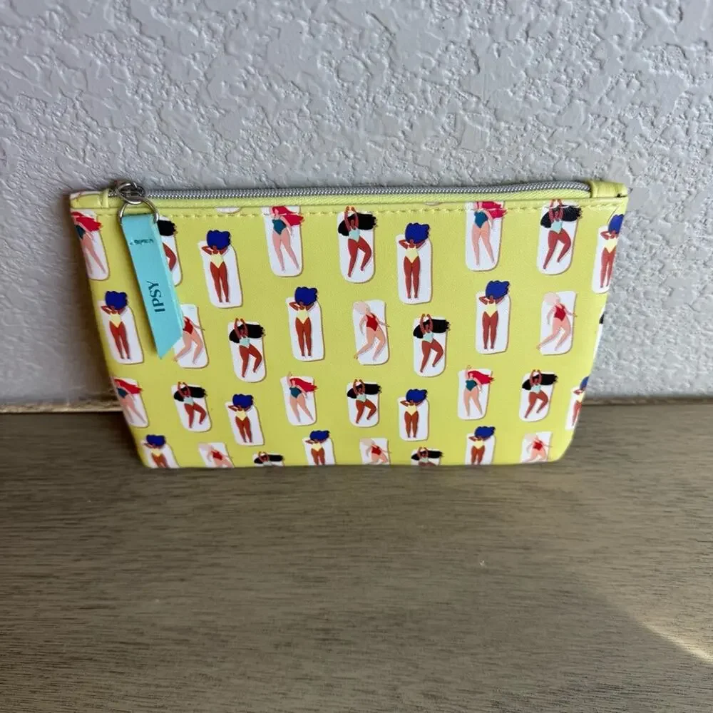 NWOT Ipsy June 2020 Glam Bag‎